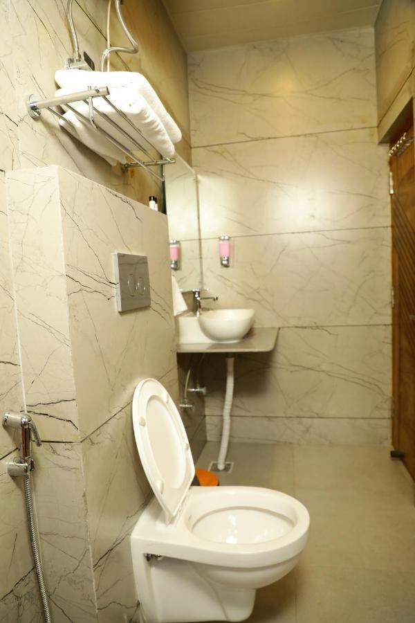 Dee Ess Residency Bed and Breakfast Shimla Exterior foto