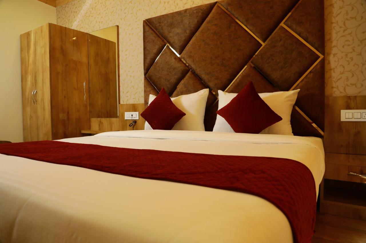 Dee Ess Residency Bed and Breakfast Shimla Exterior foto